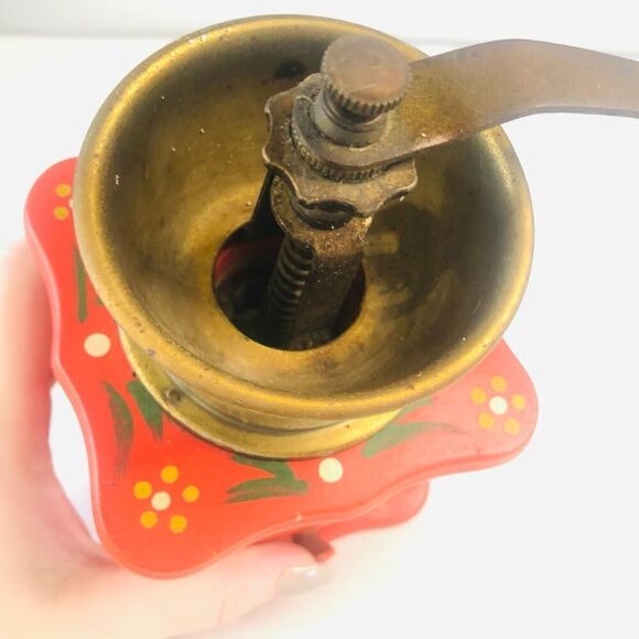 vintage hand painted grinder red with flowers folkart decor kitchen grandma - Picture 12 of 14